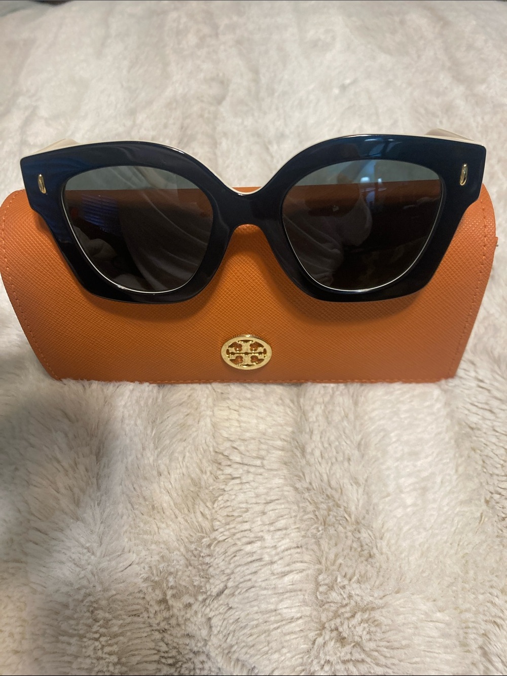 TORY BURCH NEW SUNGLASSES